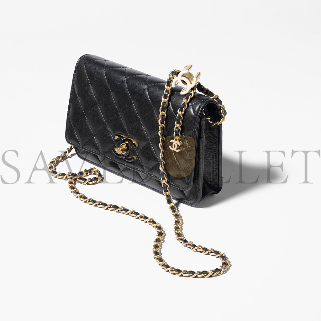 CHANEL ON-CHAIN WALLET SHINY LAMBSKIN, ENAMEL AND GOLD-TONE METAL BLACK AP3938 (19.5*12*5.5cm) CHANEL ON-CHAIN WALLET SHINY LAMBSKIN, ENAMEL AND GOLD-TONE METAL BLACK AP3938 (19.5*12*5.5cm)